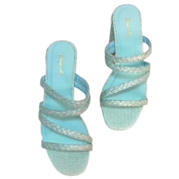 BRAND NEW QUPID MINT STRAPPY SANDAL - Picture 1 of 16